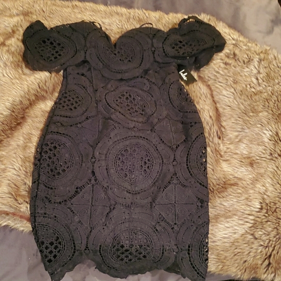 Lulus Dresses & Skirts - SEXY OFF SHOULDER DRESS NEW